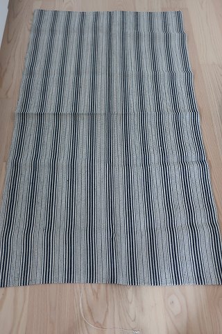 Olmertuch / Barchent, Flachs
Antikes dänisches Olmertuch handgewebt damals, und deshalb NICHT industriell 
hergestellt oder nachgemacht.
Das Olmertuch ist sehr kräftig und dichtgewebt
Dies ist:125cm x 74cm
In gutem Stande, nie benützt