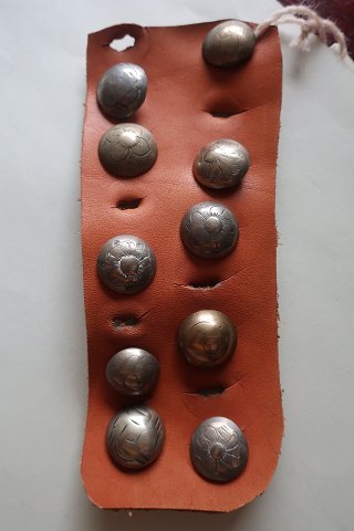 Antique buttons made of silver
From the end of the 1700-years
10 items
In a good condition