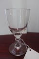 Antikt og enkelt smukt hvidvinsglasFra ca. 1880