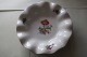 Royal Copenhagen (RC)
Lille skål m/bølgekant og guldkant
1. sortering
Diam: 17,5cm