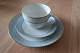 Rare coffee service from Arzberg (Germany), in 
total 52 items
A good and light service: White with a wide light 
blue rim and 2 golden stribs
From the Porzellanfabrik Arzberg, in 1887 
established
18x saucers
13x cups
16x tea plates
+ more items